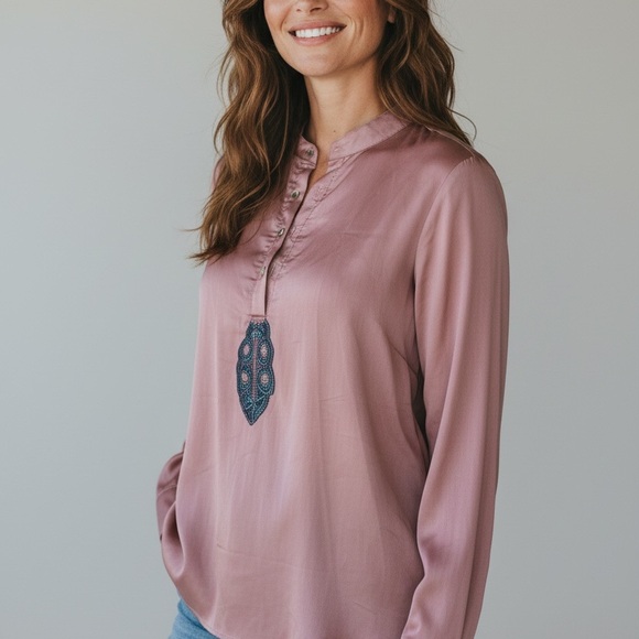 Tops - Women's Mauve Long-Sleeve V-Neck Blouse with Accent